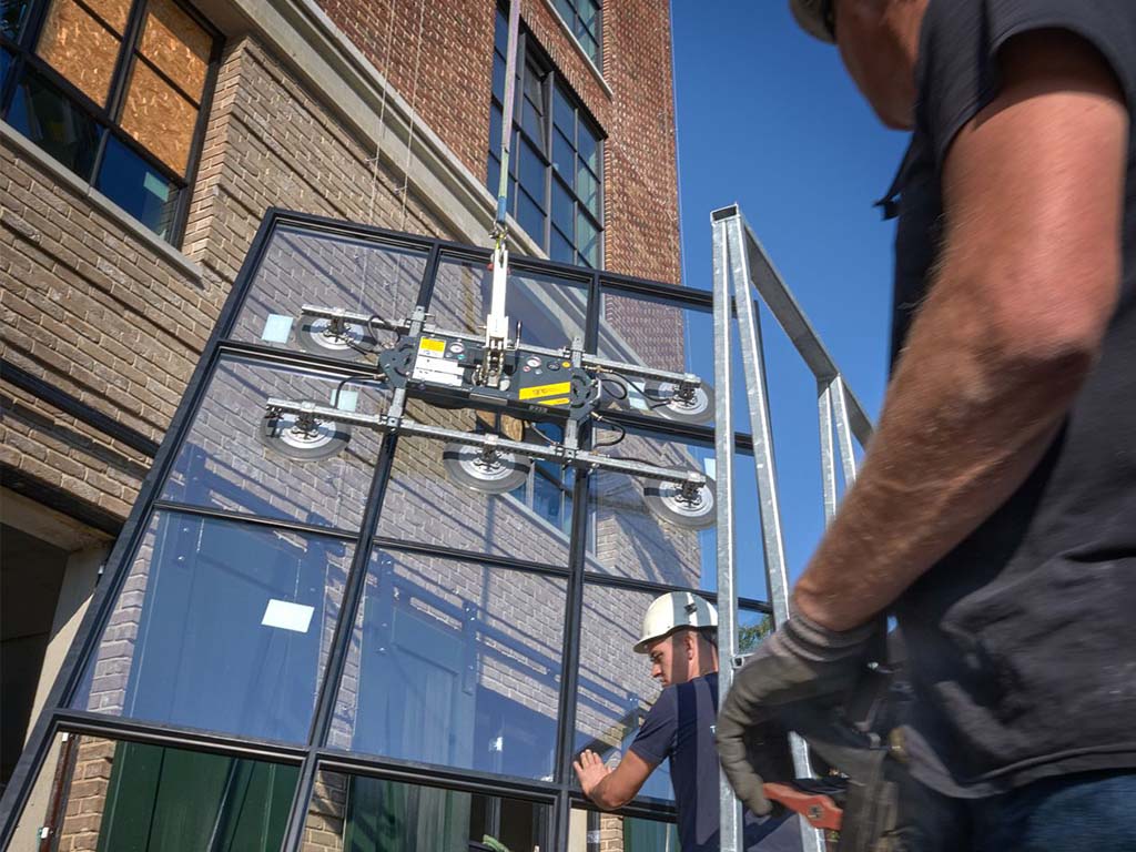 Grip Lifting toepassing beglaasde kozijnen